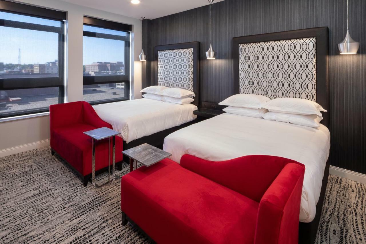Hotel On Phillips Sioux Falls Esterno foto
