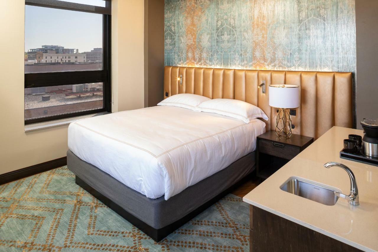 Hotel On Phillips Sioux Falls Esterno foto